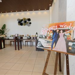 イーゼルは貸していただけます。