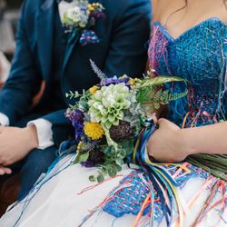 友人たちの手作りに包まれた式