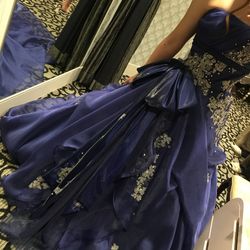 グラストニアの写真1枚目