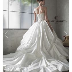 グラストニアの写真6枚目