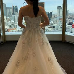 ドレス試着👗@Amtteliebe
落ち着いた雰囲気にも見えるし、
ビジューやチュールで可愛らしさもあるなぁ☺️