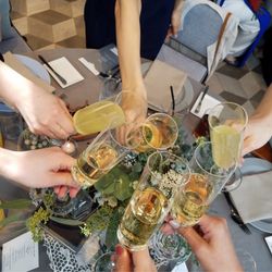 kiki.___brideさんの披露宴・挙式カバー写真