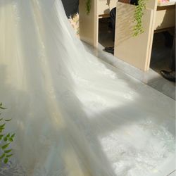 裾まで綺麗なドレスでお気に入り👗💕✨