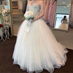 ドレス試着👗@Amtteliebe
このチュールのボリューム😍✨
トップのビジューといい、チュールといい、
すっごい豪華!!!!!!