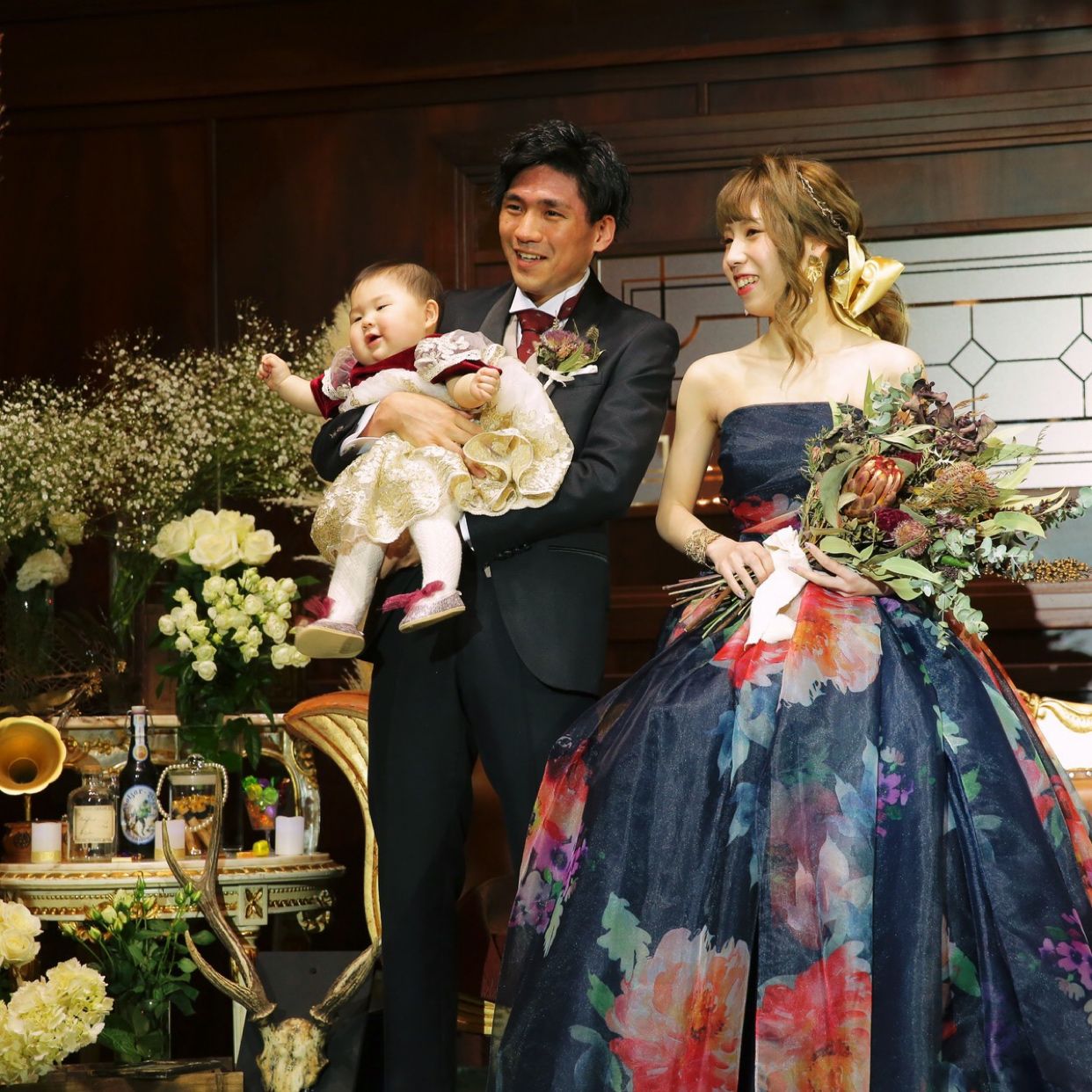 披露宴パーティのカバー写真