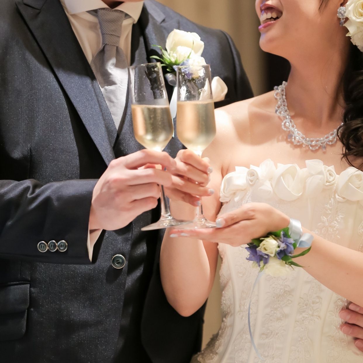 披露宴パーティのカバー写真