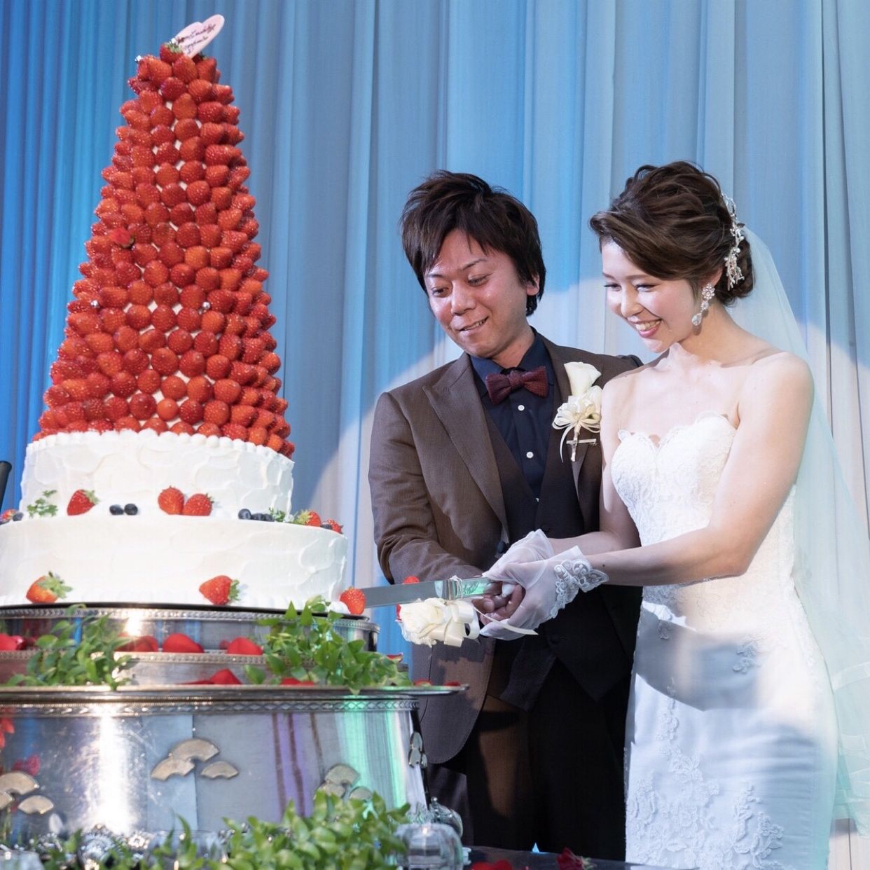 披露宴パーティのカバー写真