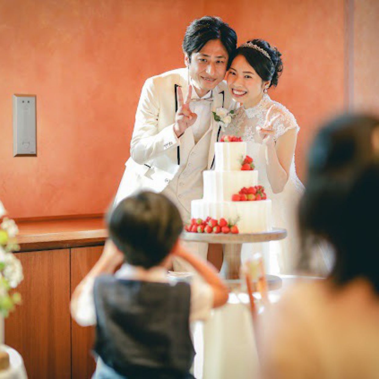 披露宴パーティのカバー写真