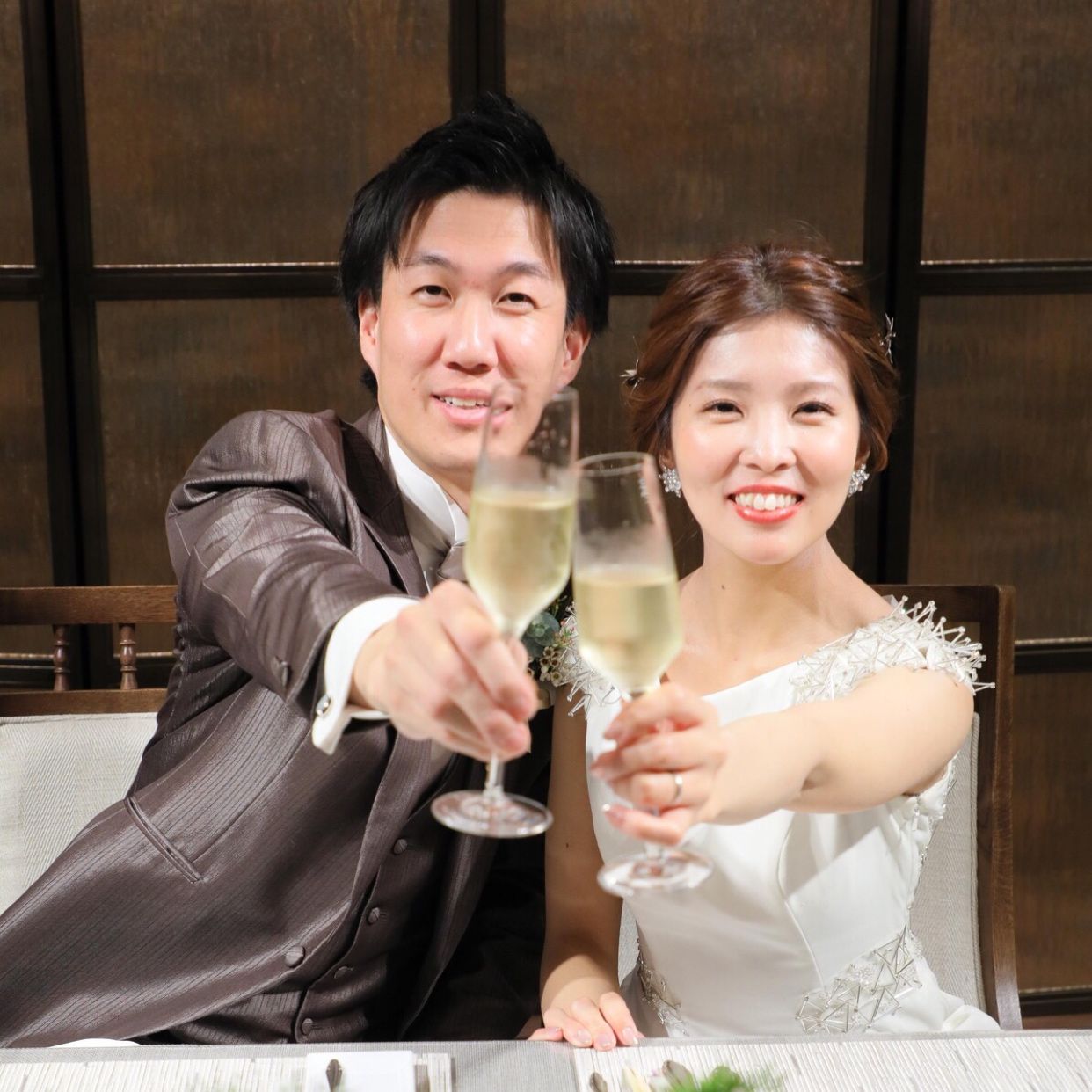 披露宴パーティのカバー写真