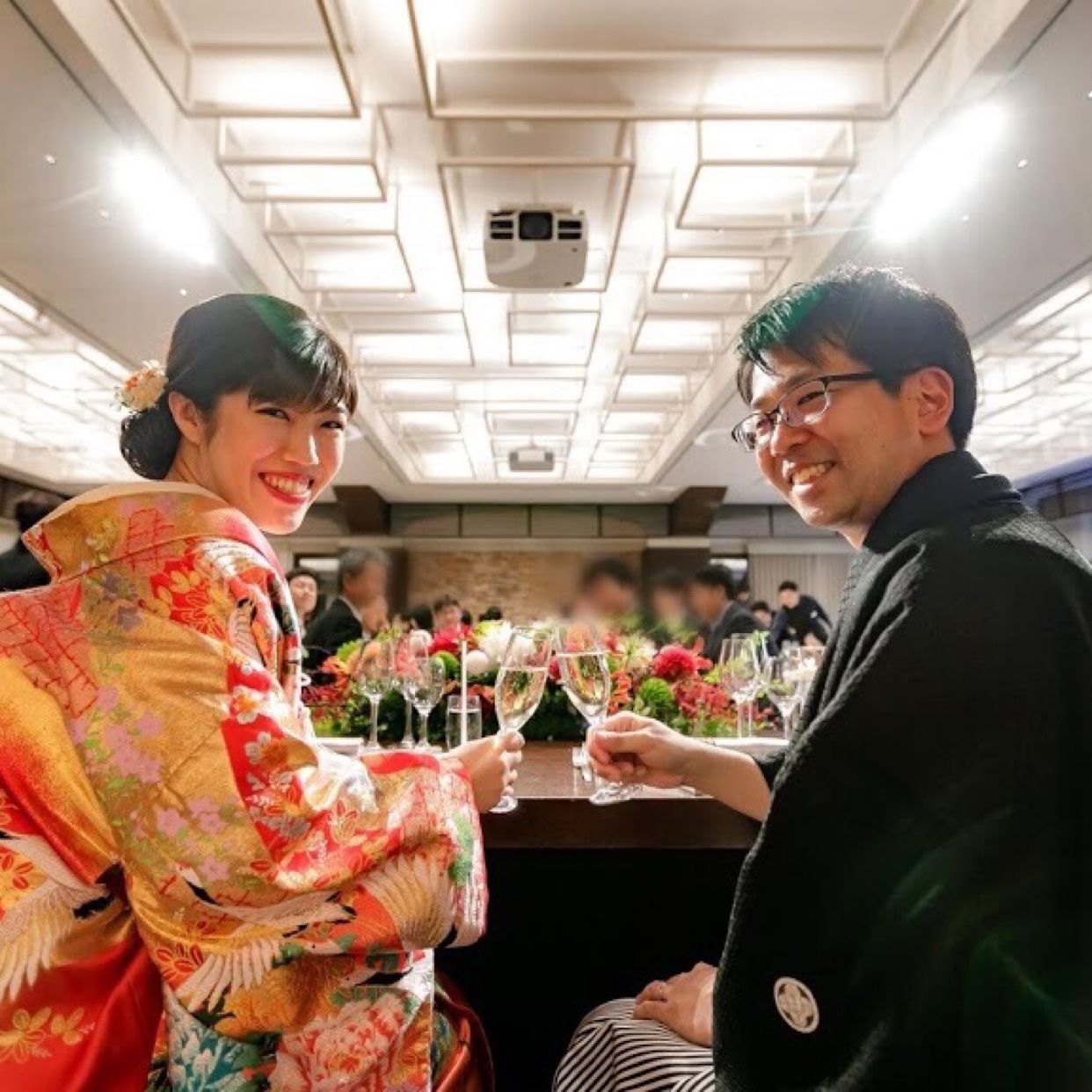 披露宴パーティのカバー写真