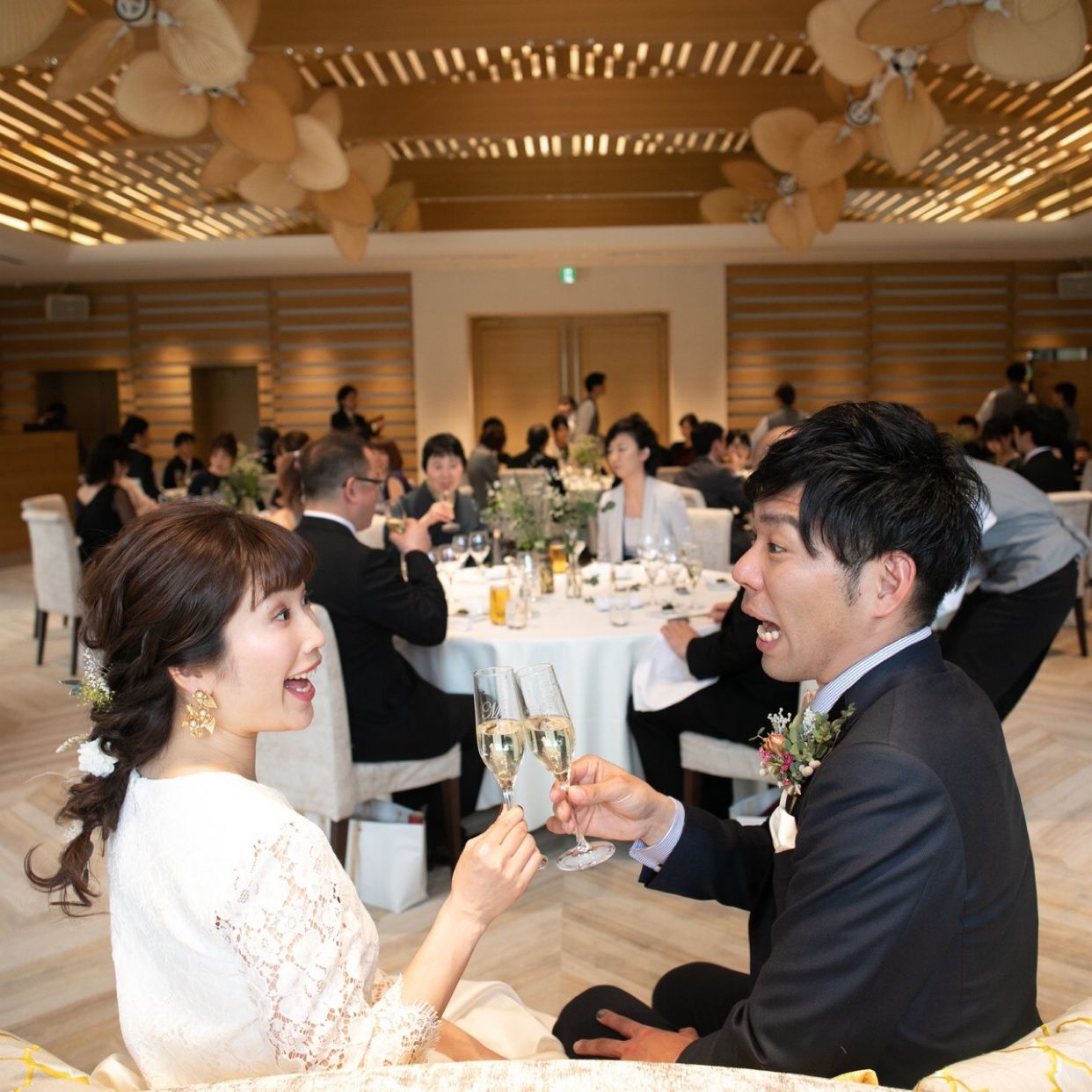 披露宴パーティのカバー写真