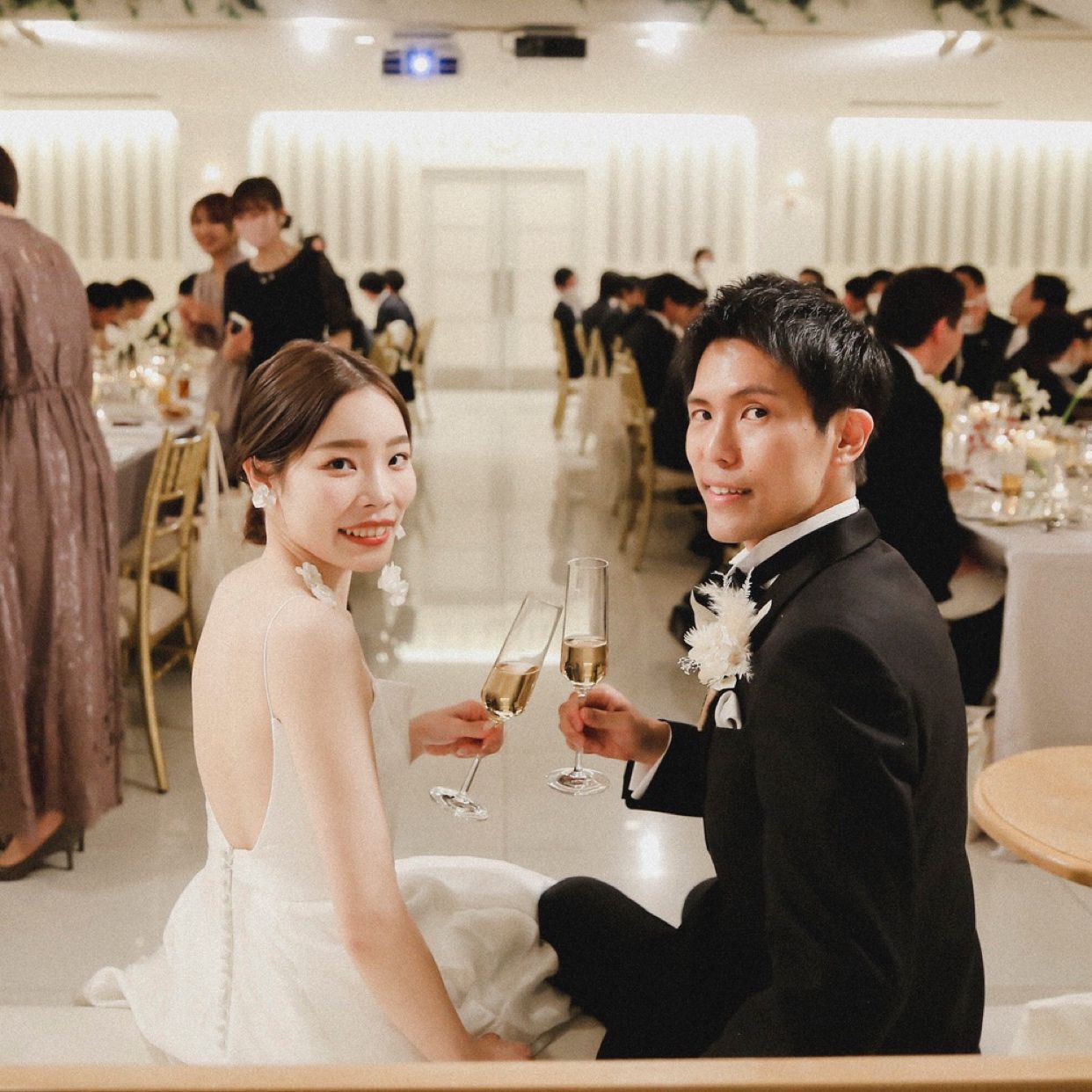 披露宴パーティのカバー写真