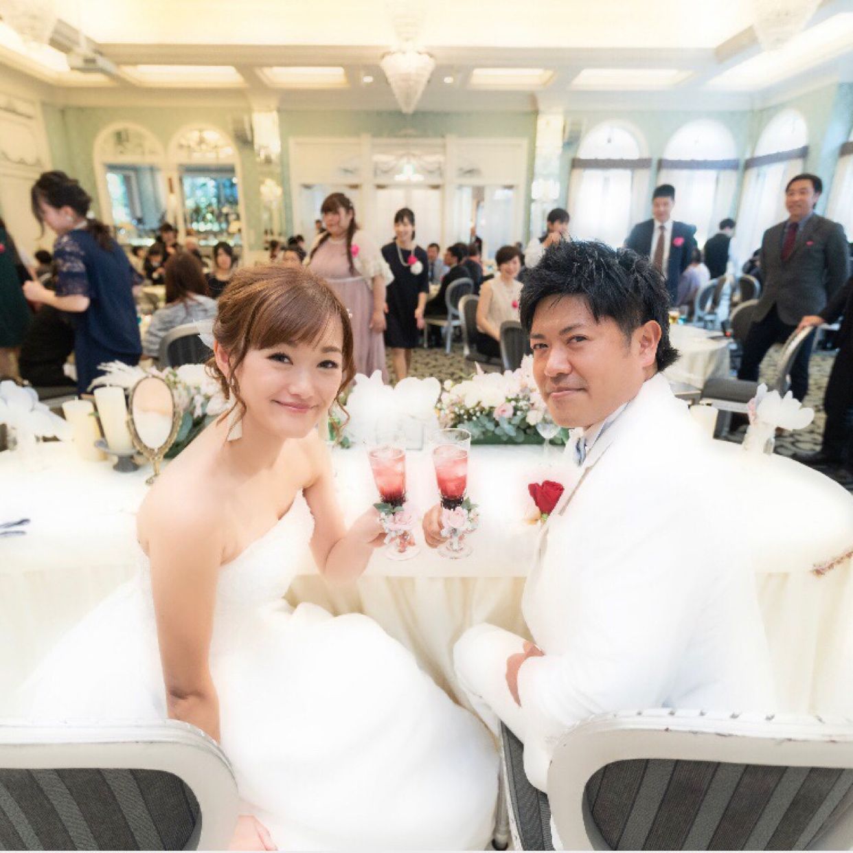 披露宴パーティのカバー写真