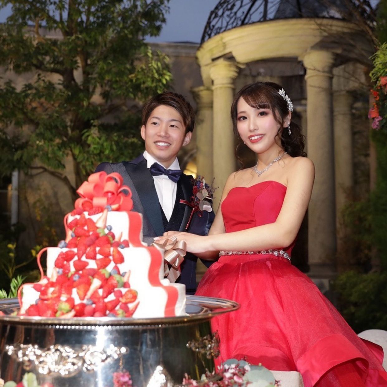 披露宴パーティのカバー写真