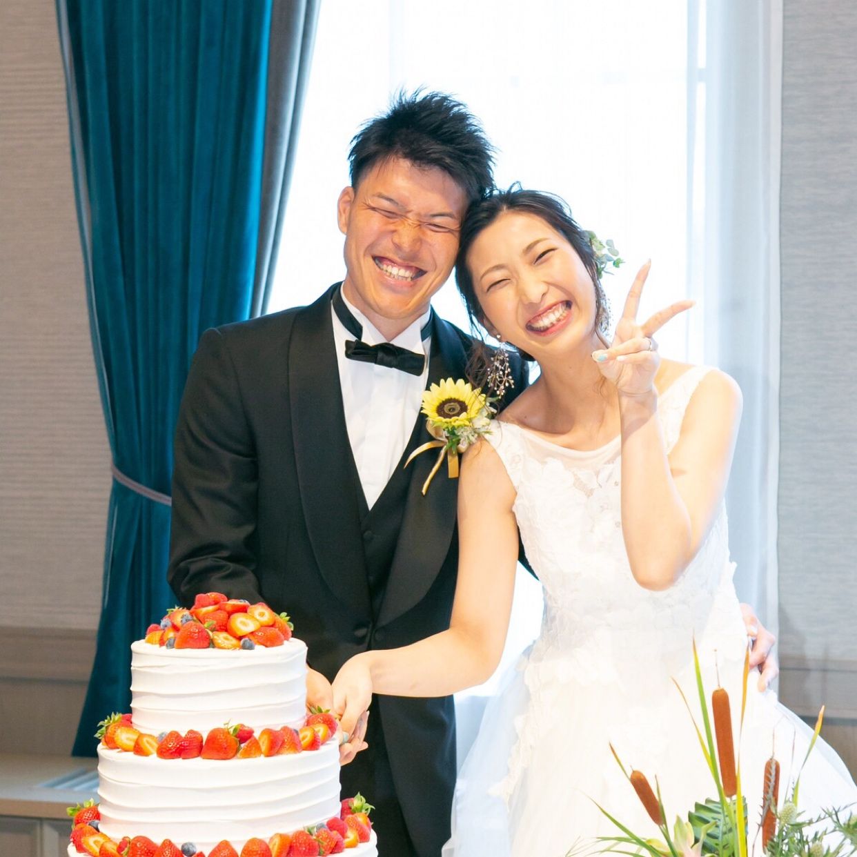 披露宴パーティのカバー写真