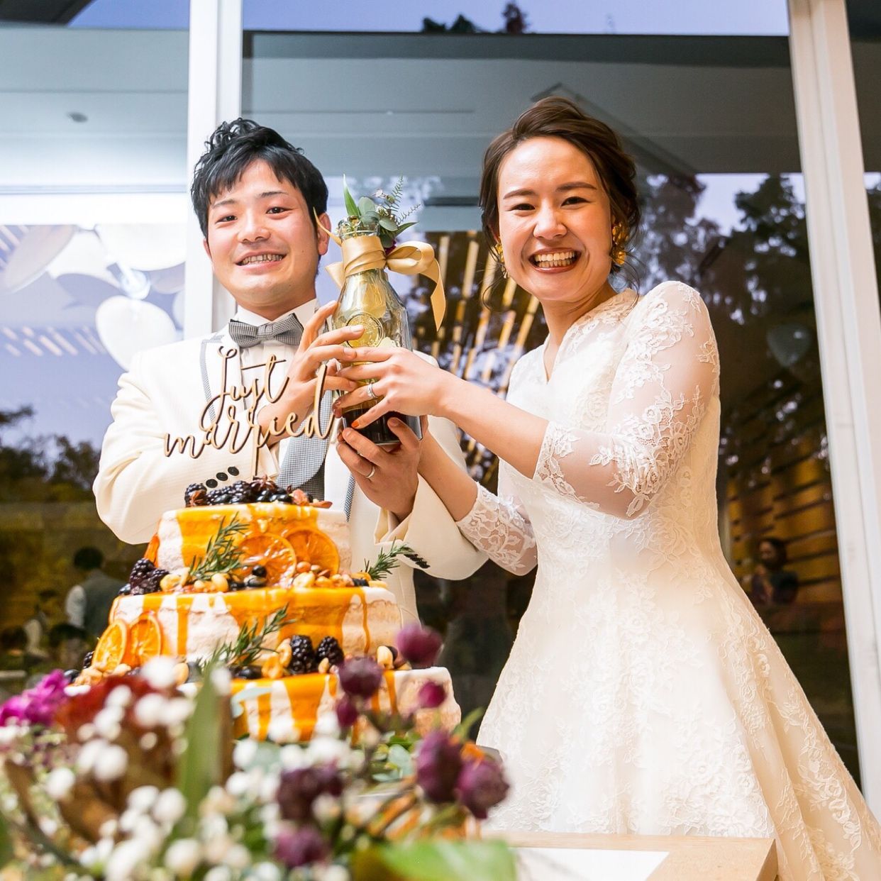 披露宴パーティのカバー写真