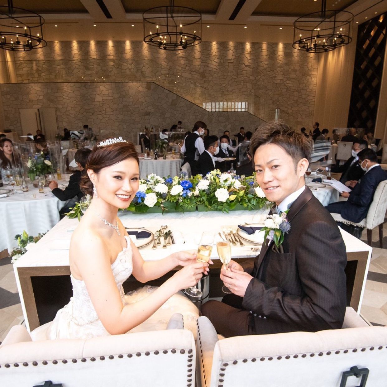 披露宴パーティのカバー写真