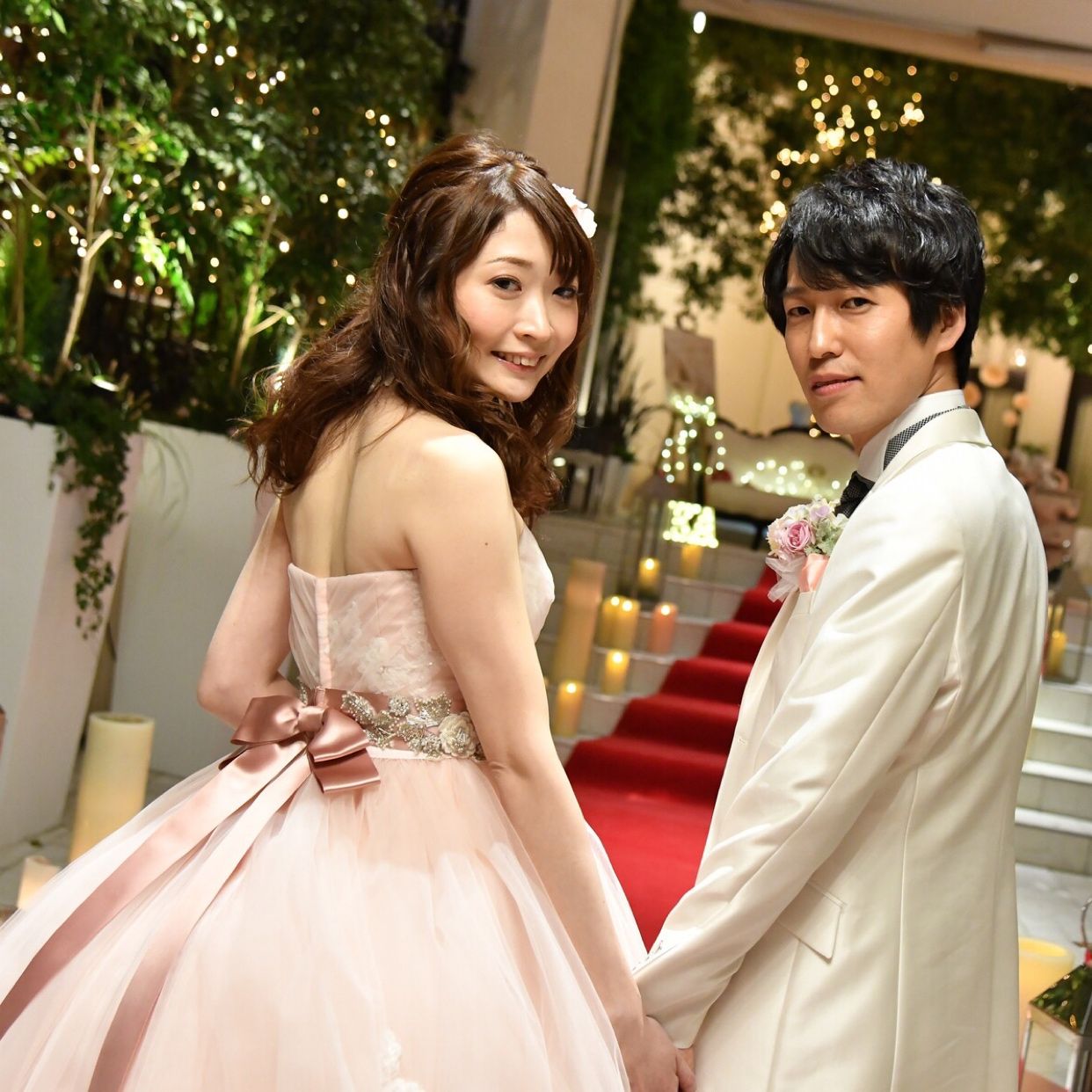 披露宴パーティのカバー写真