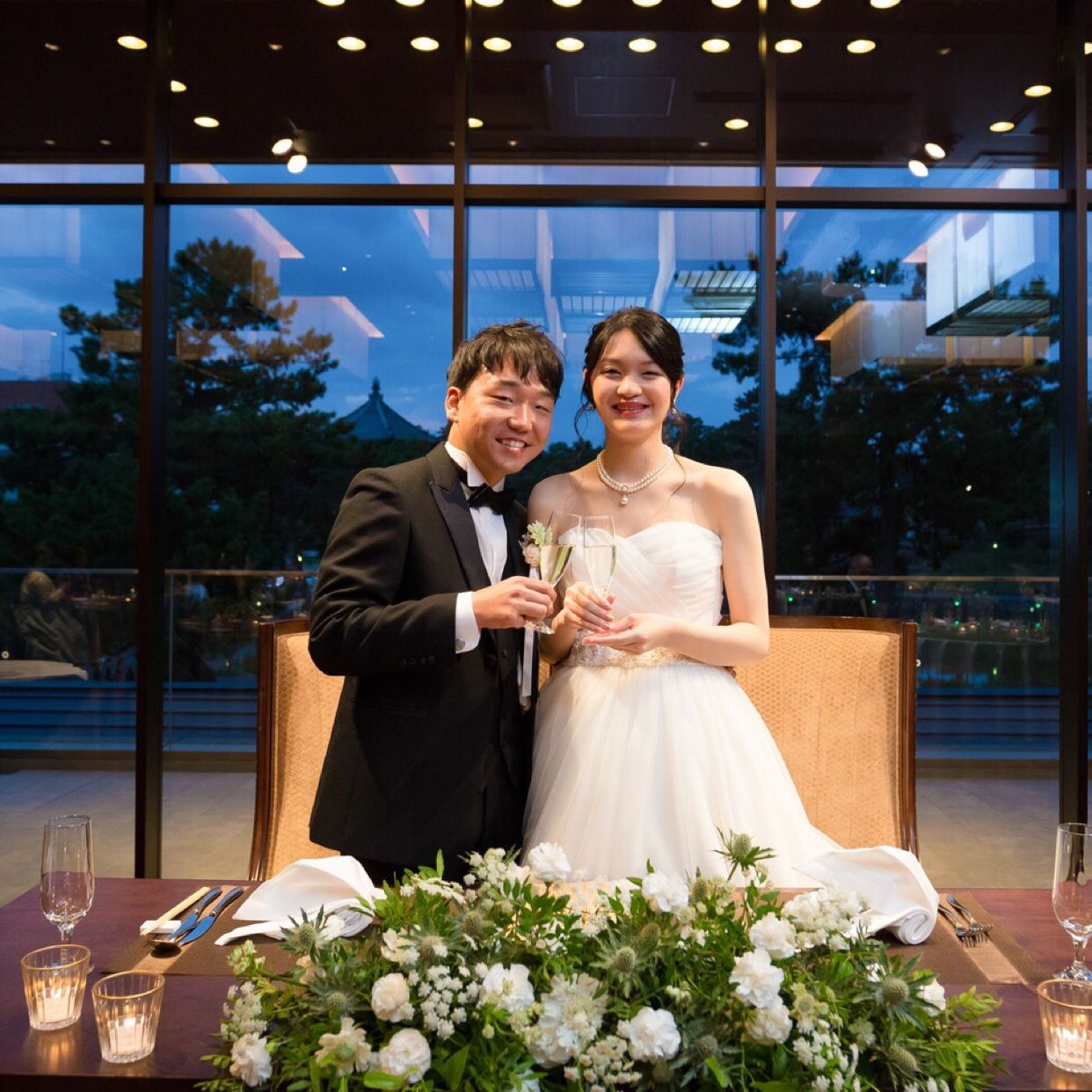 披露宴パーティのカバー写真