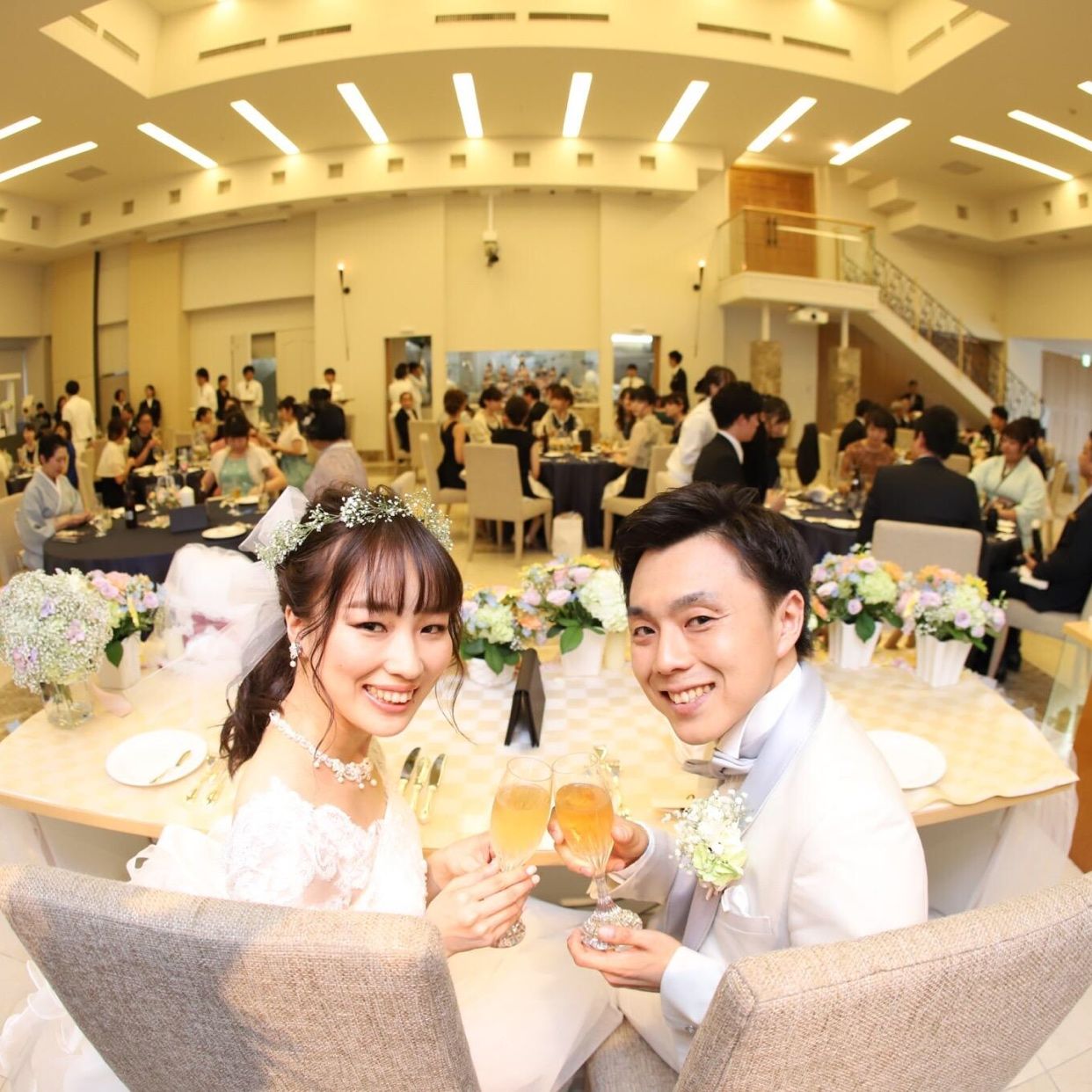 披露宴パーティのカバー写真