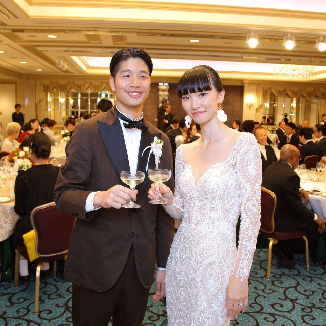 披露宴パーティのカバー写真