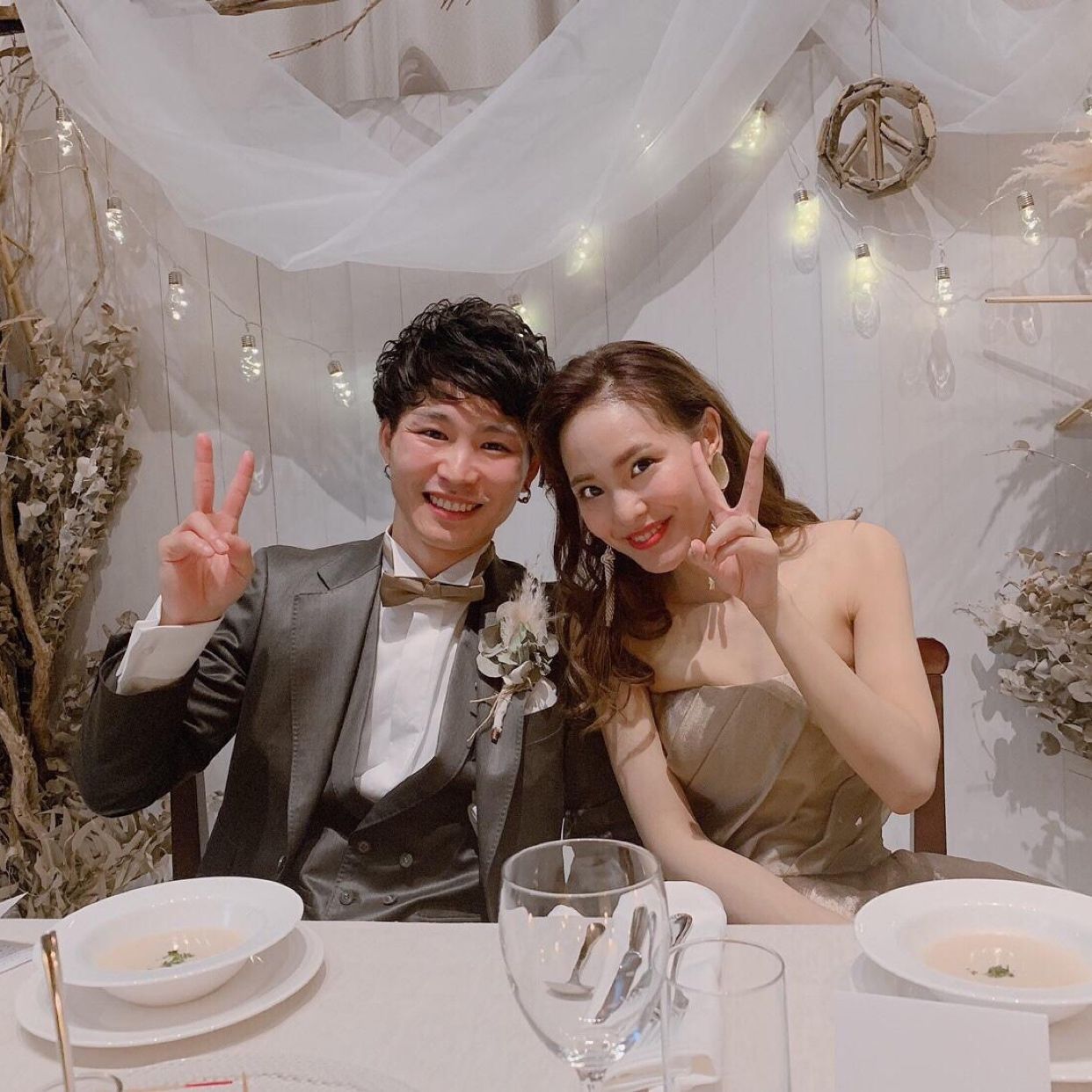 披露宴パーティのカバー写真