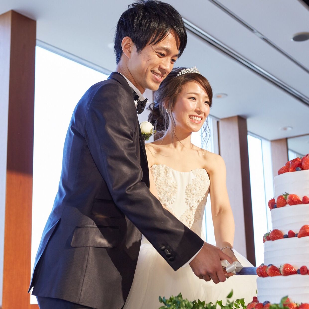 披露宴パーティのカバー写真