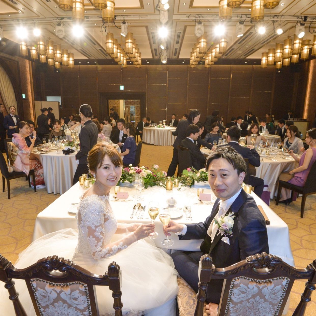 披露宴パーティのカバー写真