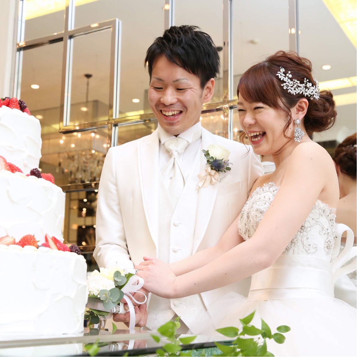 披露宴パーティのカバー写真