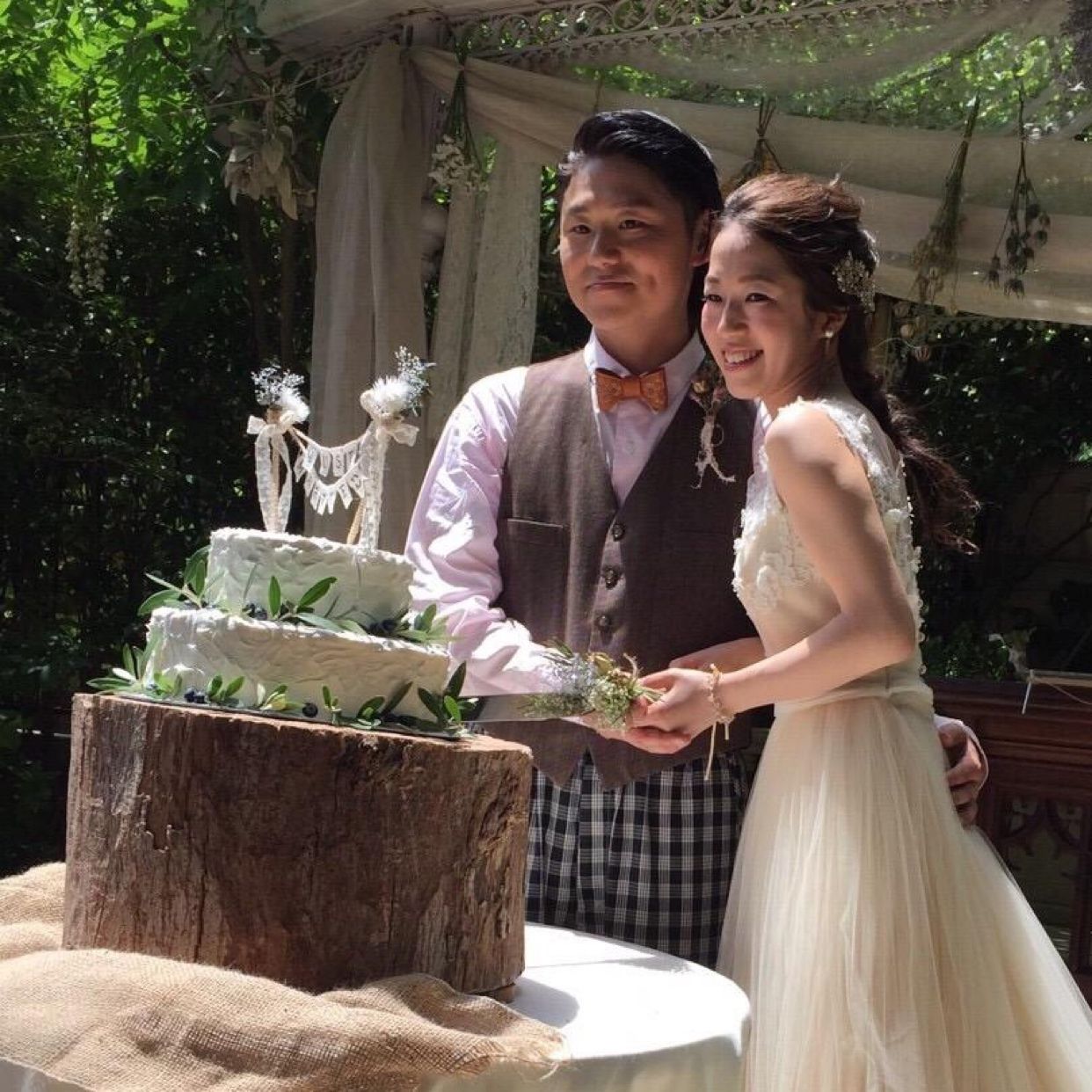 披露宴パーティのカバー写真