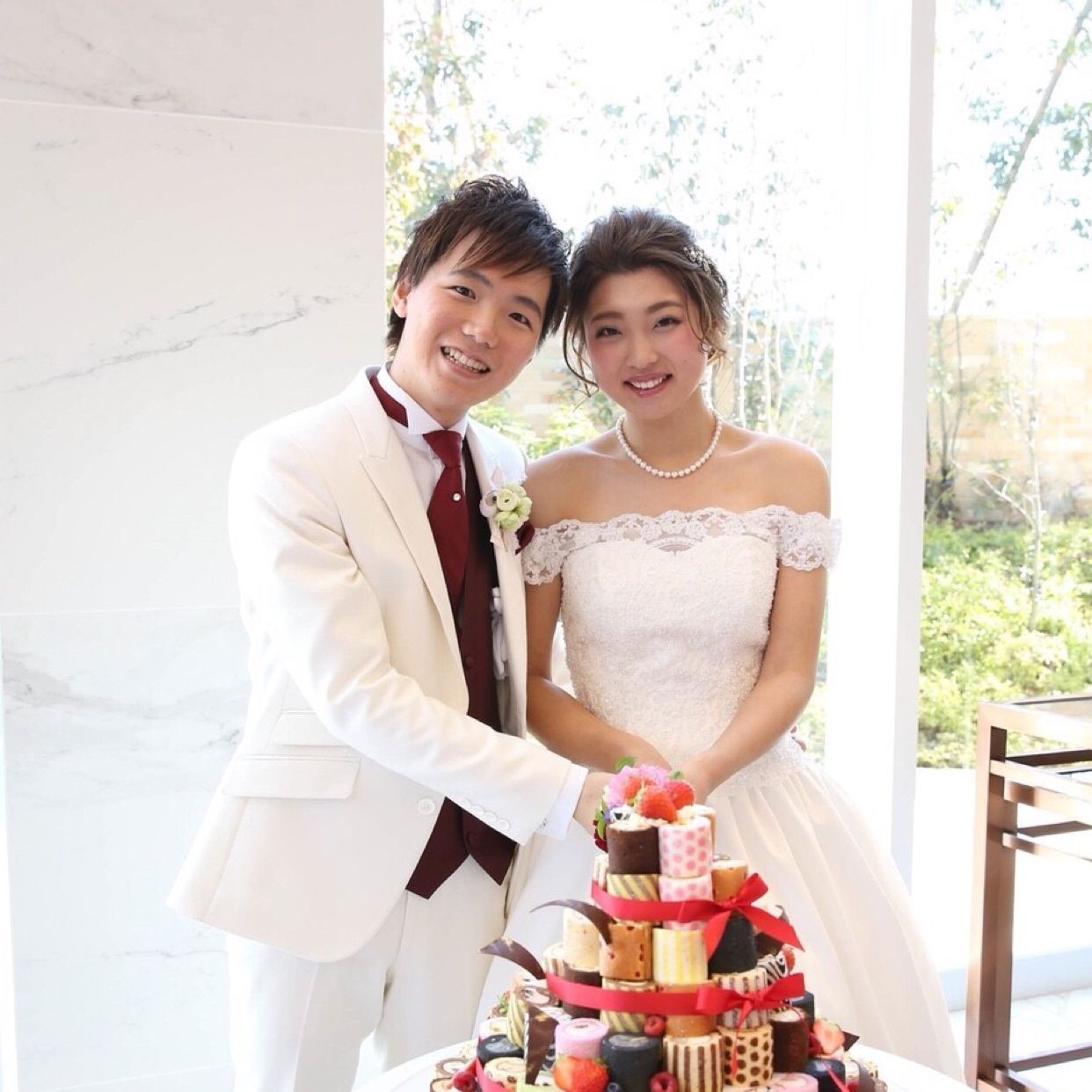 披露宴パーティのカバー写真