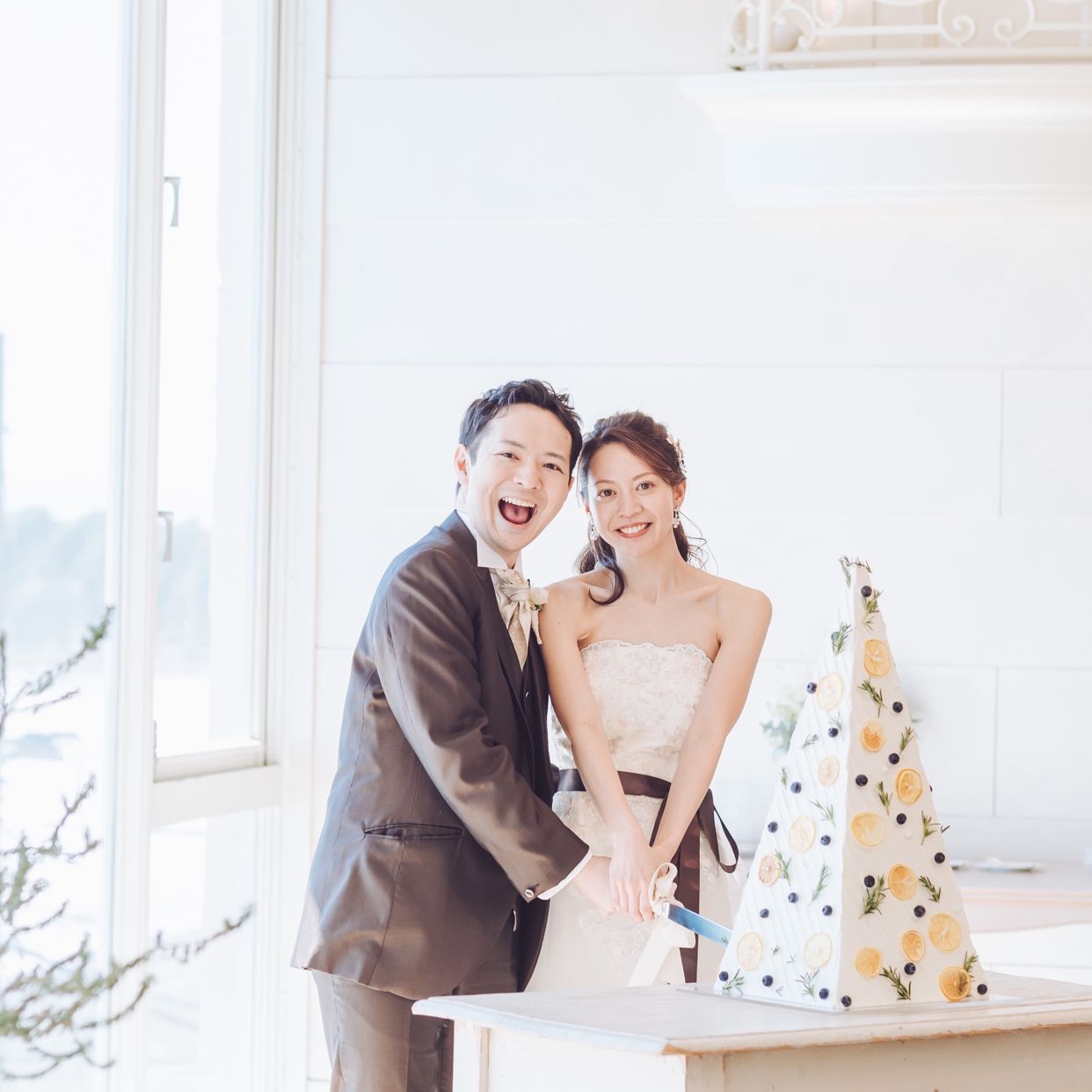 披露宴パーティのカバー写真