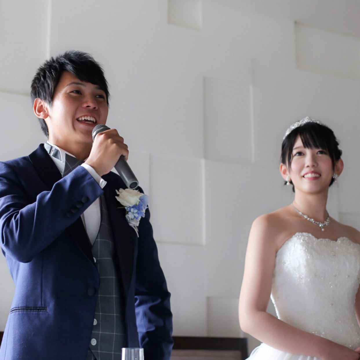 披露宴パーティのカバー写真