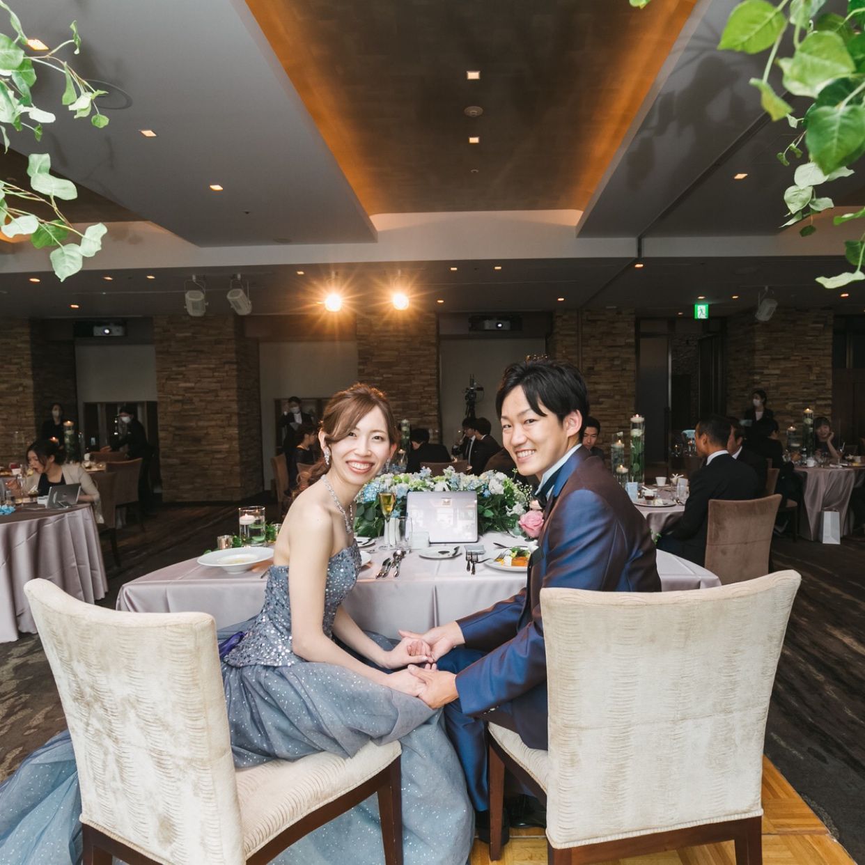 披露宴パーティのカバー写真