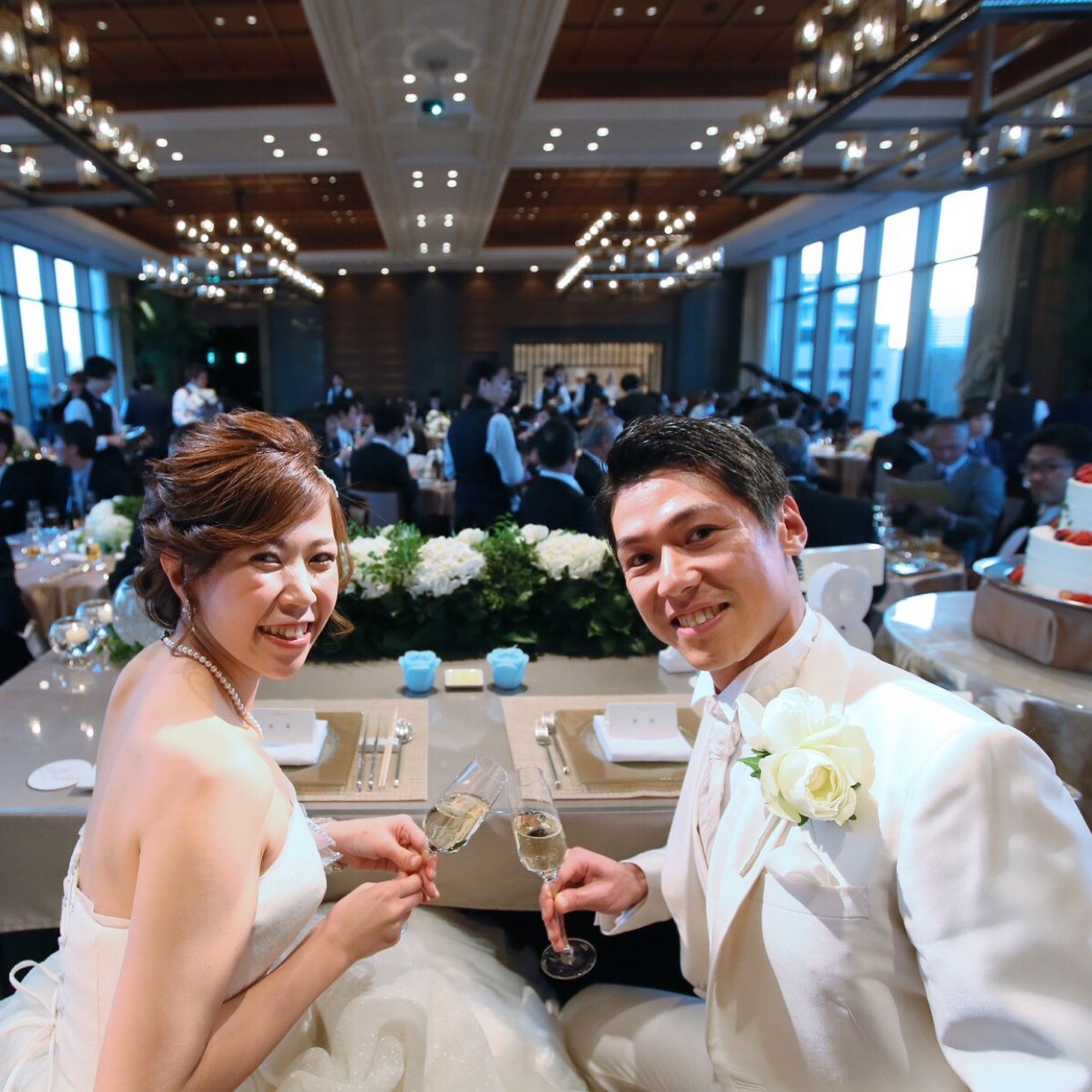 披露宴パーティのカバー写真