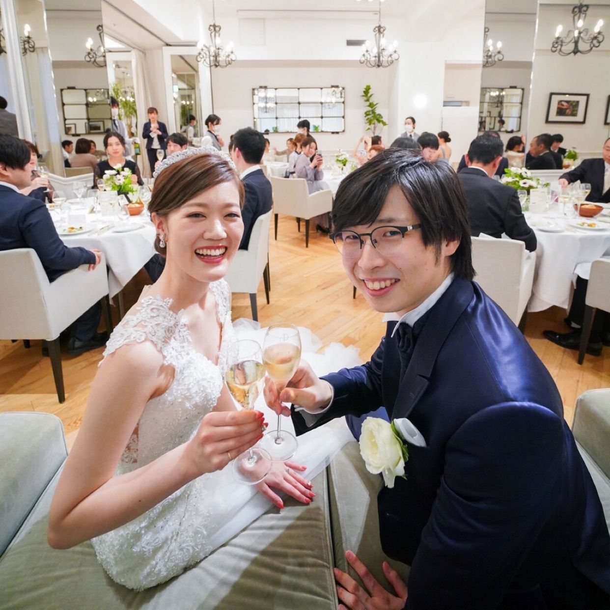 披露宴パーティのカバー写真