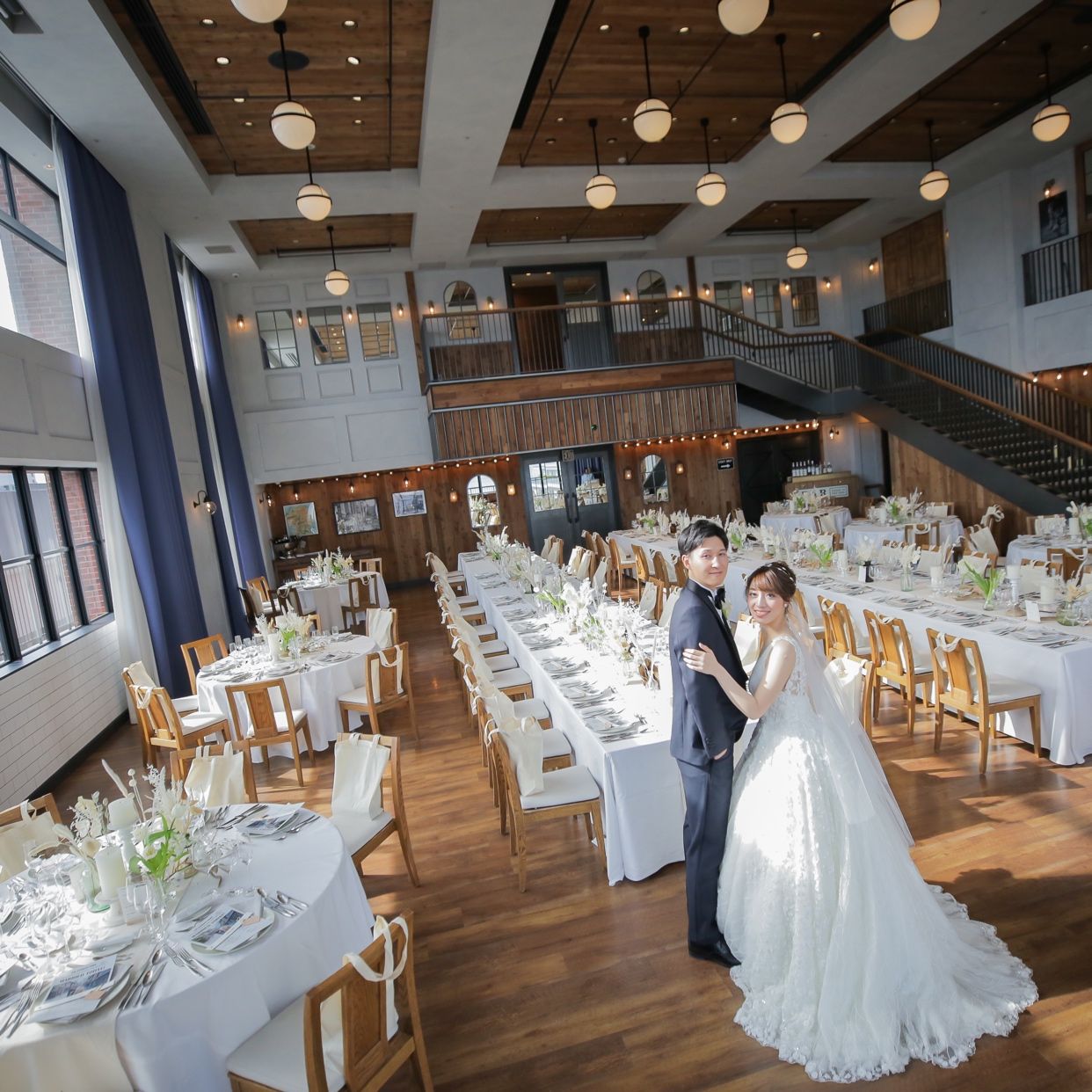 披露宴パーティのカバー写真