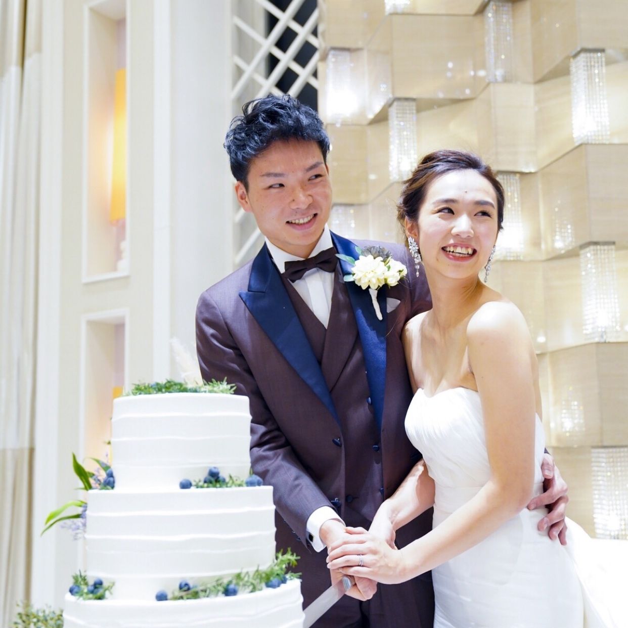 披露宴パーティのカバー写真