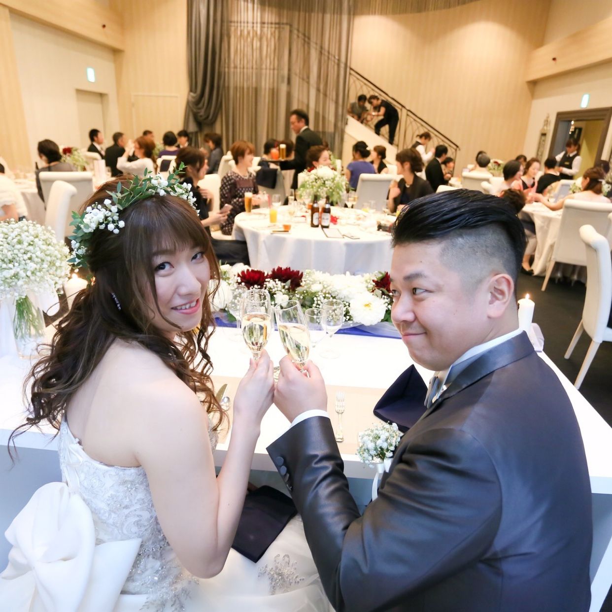 披露宴パーティのカバー写真