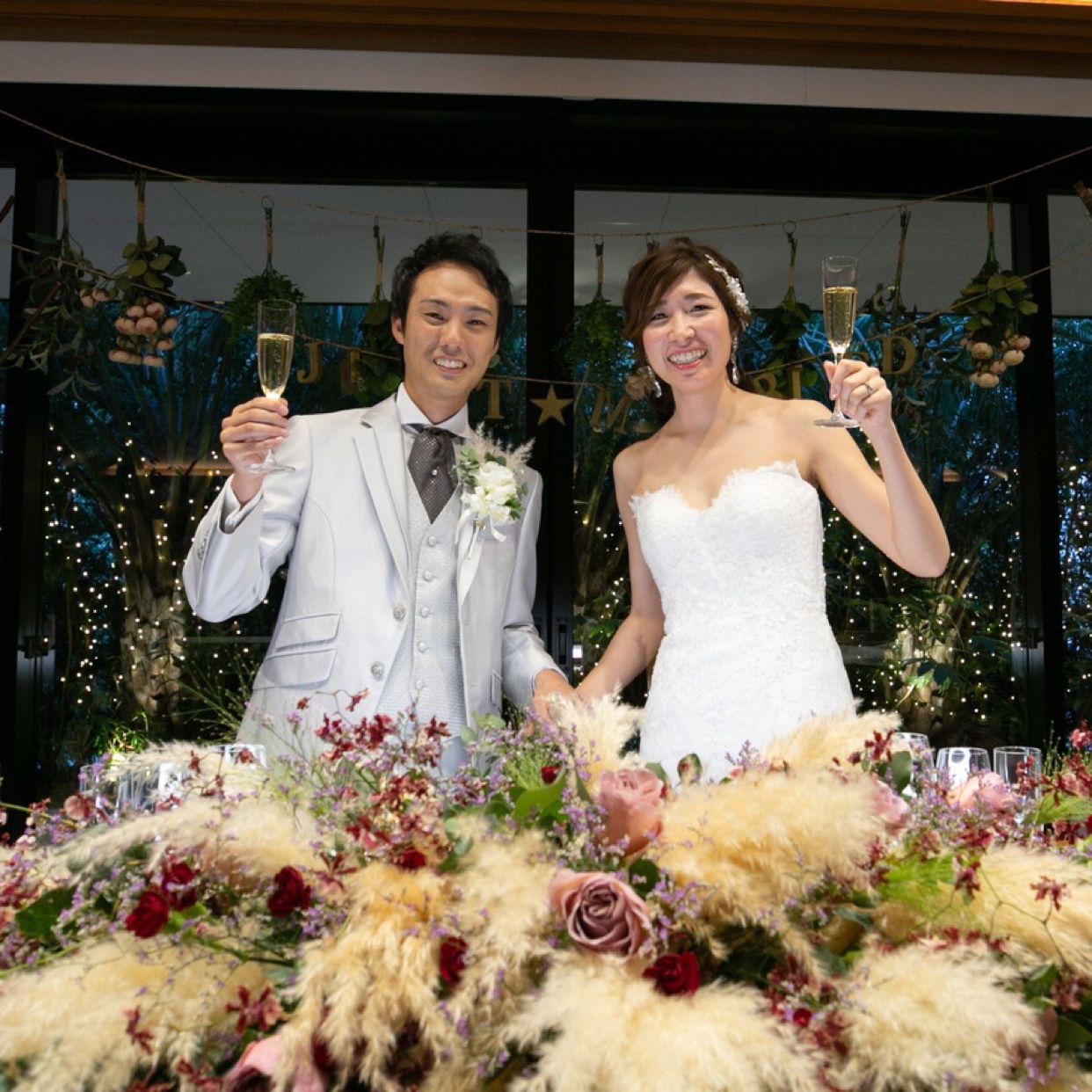 披露宴パーティのカバー写真