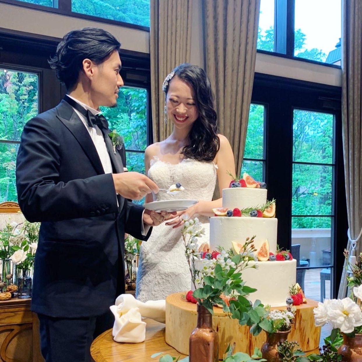 披露宴パーティのカバー写真