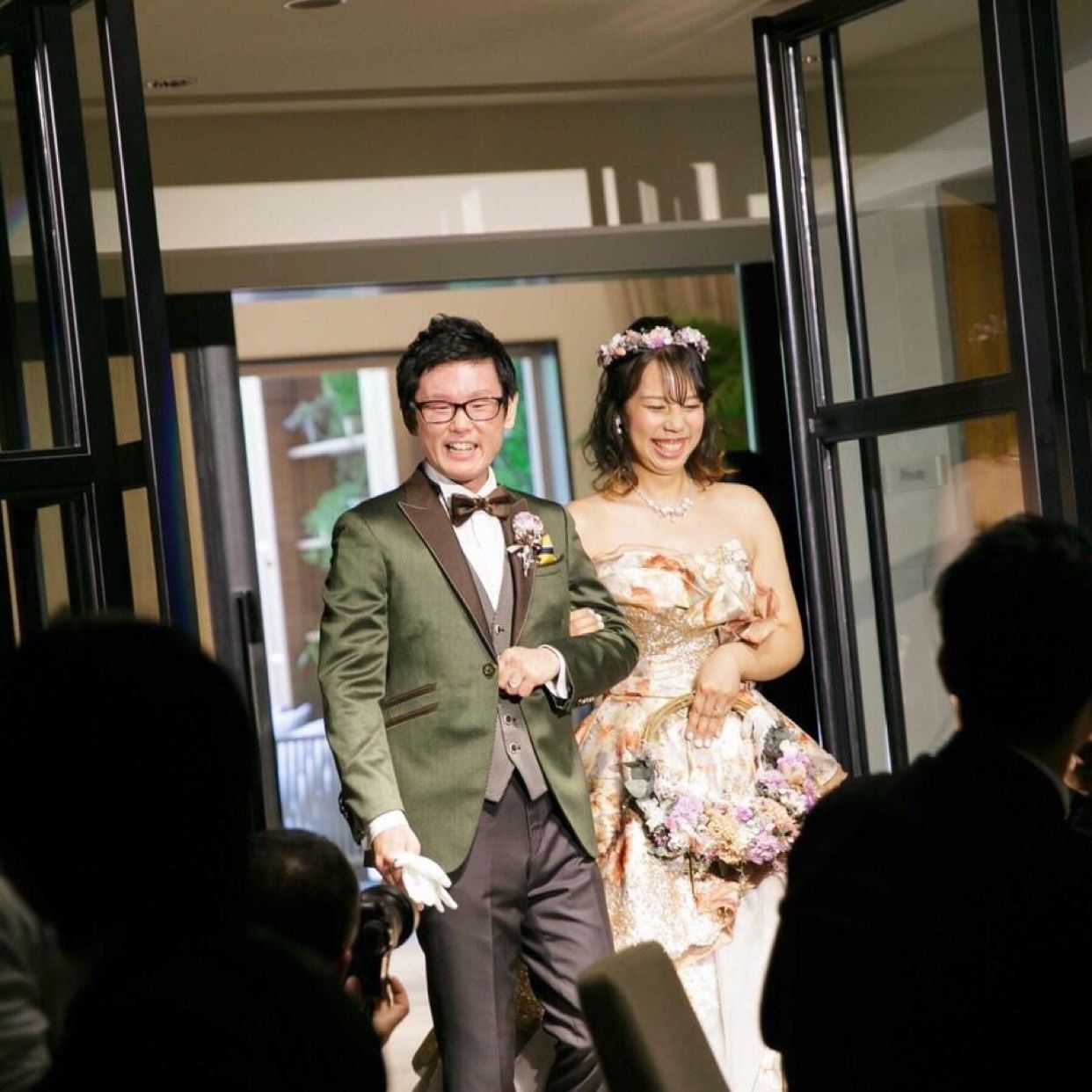 披露宴パーティのカバー写真