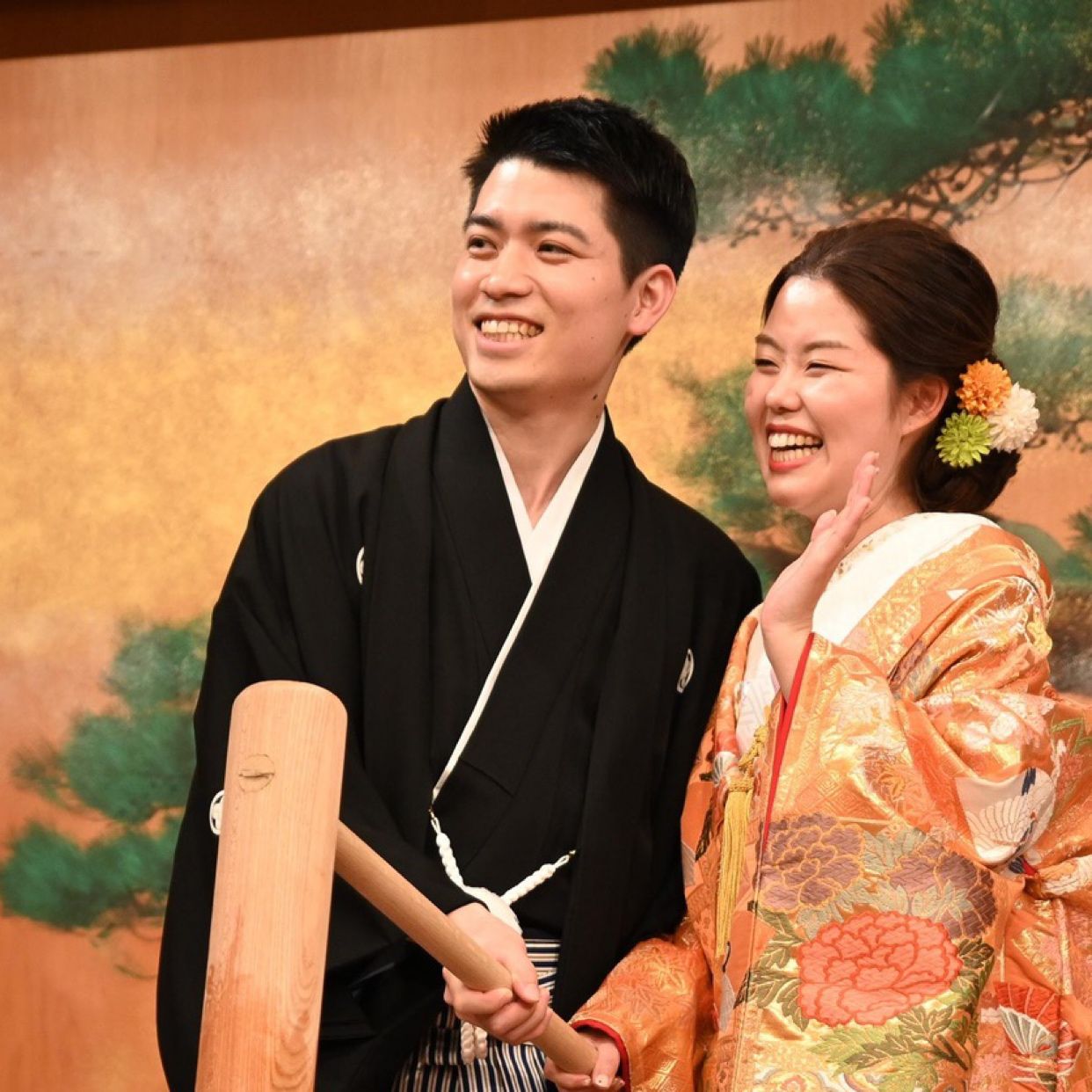 披露宴パーティのカバー写真