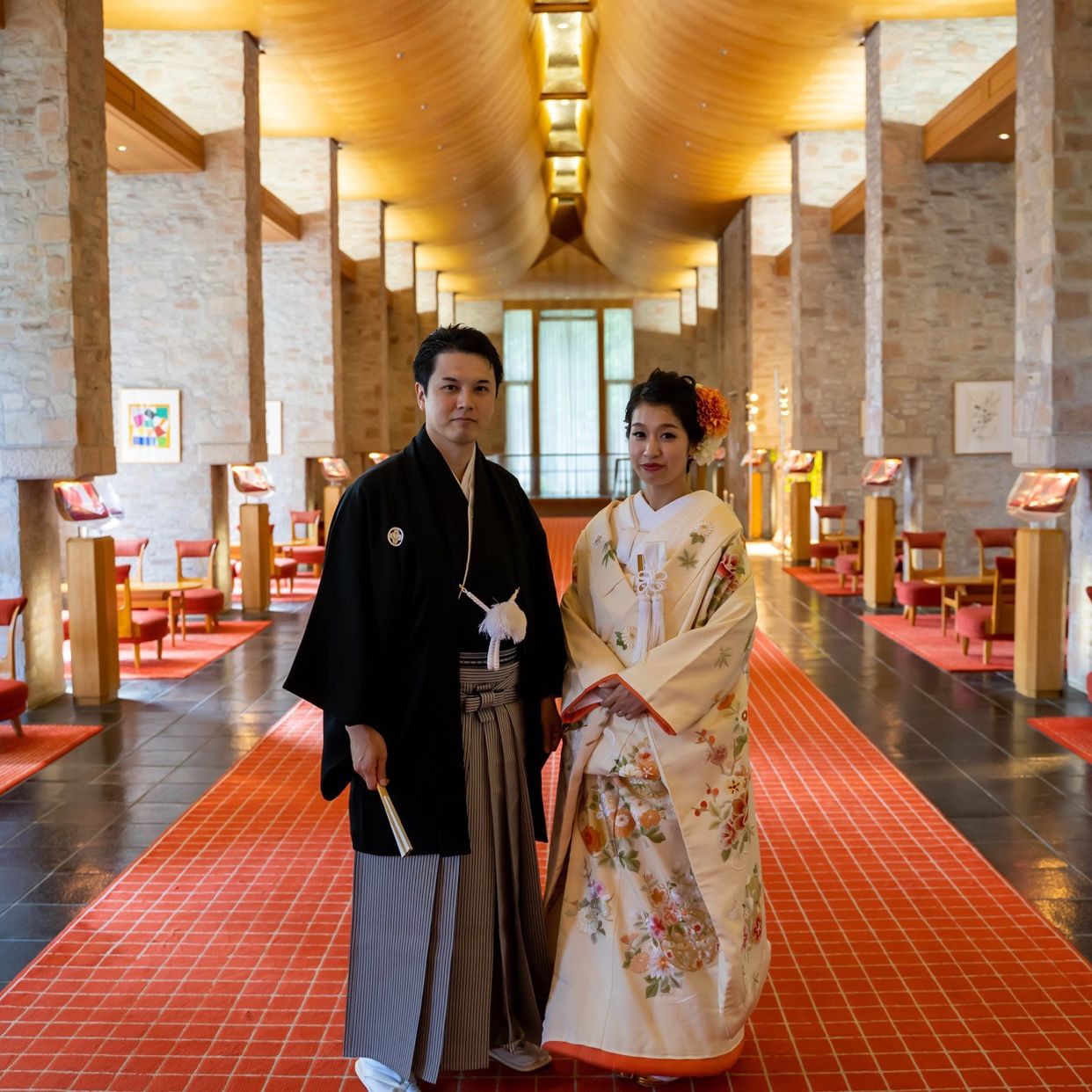 披露宴パーティのカバー写真