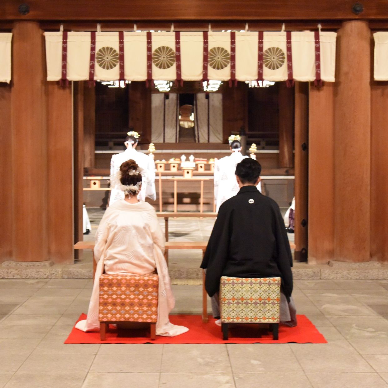 披露宴パーティのカバー写真