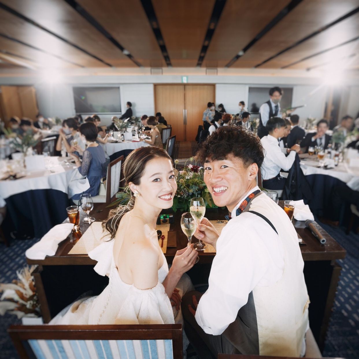 披露宴パーティのカバー写真