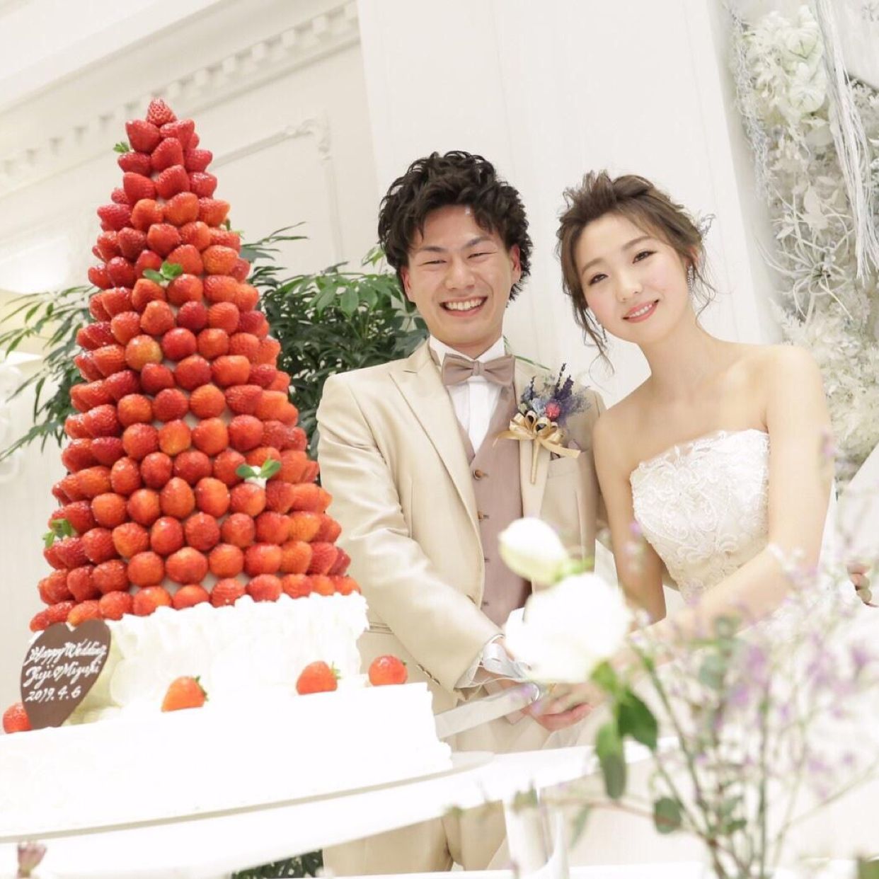 披露宴パーティのカバー写真