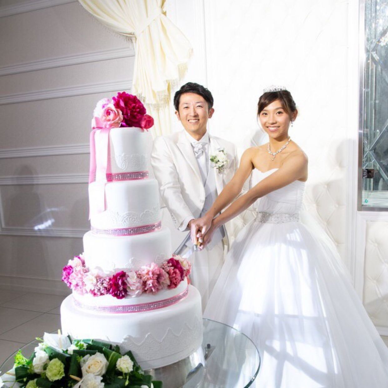 披露宴パーティのカバー写真