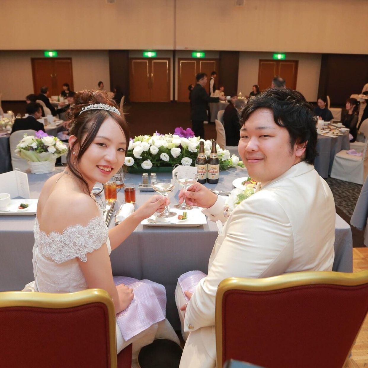 披露宴パーティのカバー写真