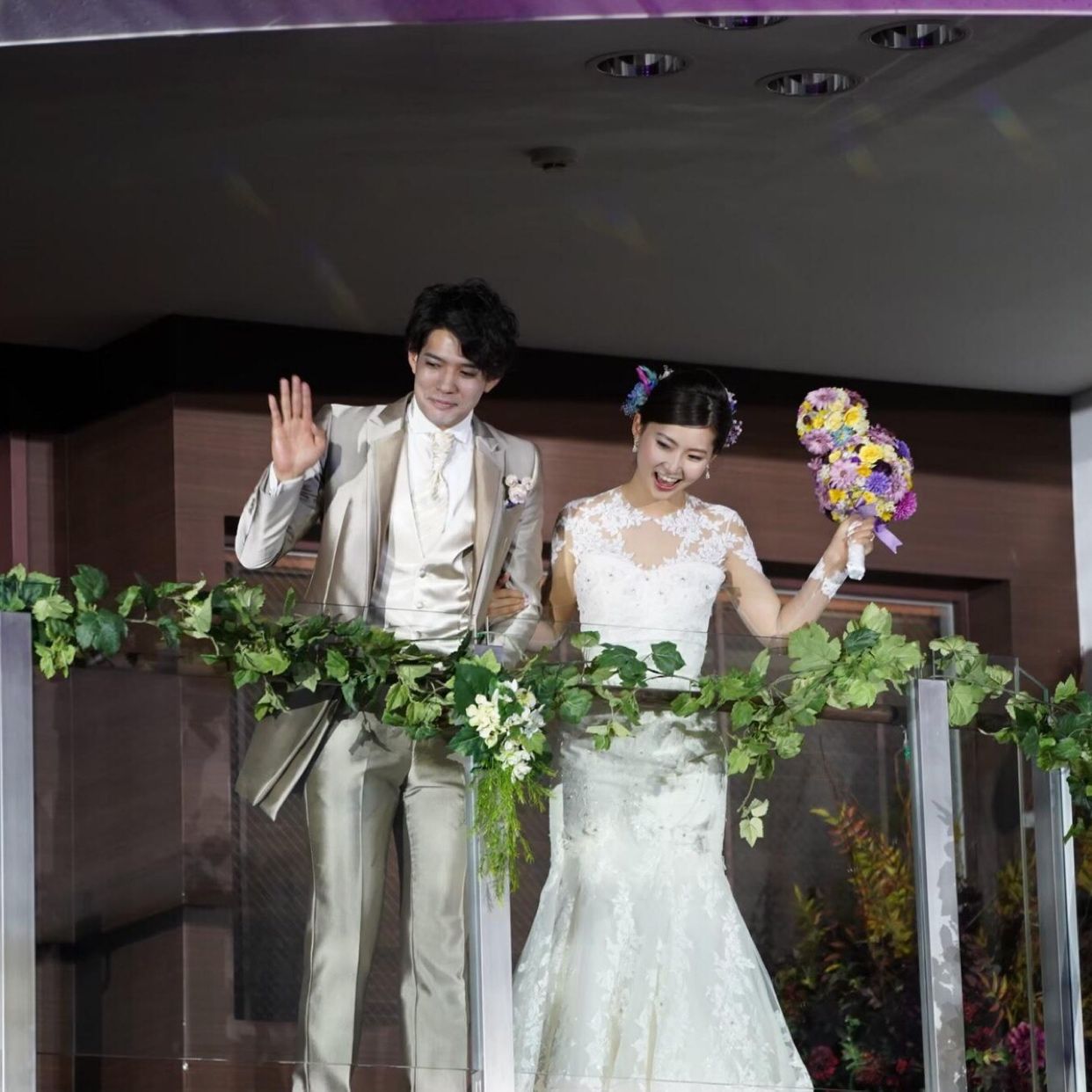 披露宴パーティのカバー写真